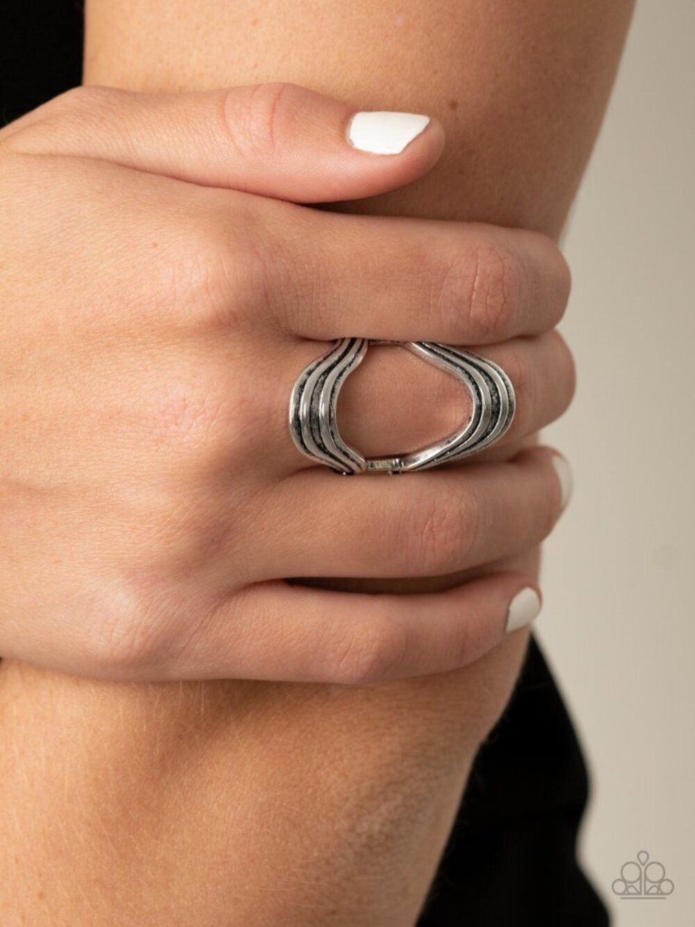 Paparazzi Silver Ring (R024) - Picture 2 of 2